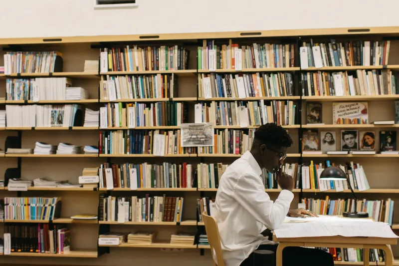 The Jailhouse Lawyer Who Taught Himself Everything — and Then Taught the System a Lesson